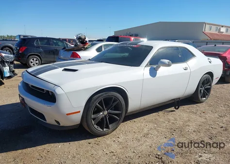 2017 Dodge Challenger Sxt z USA, uszkodzony, nr VIN 2C3CDZAG3HH531724